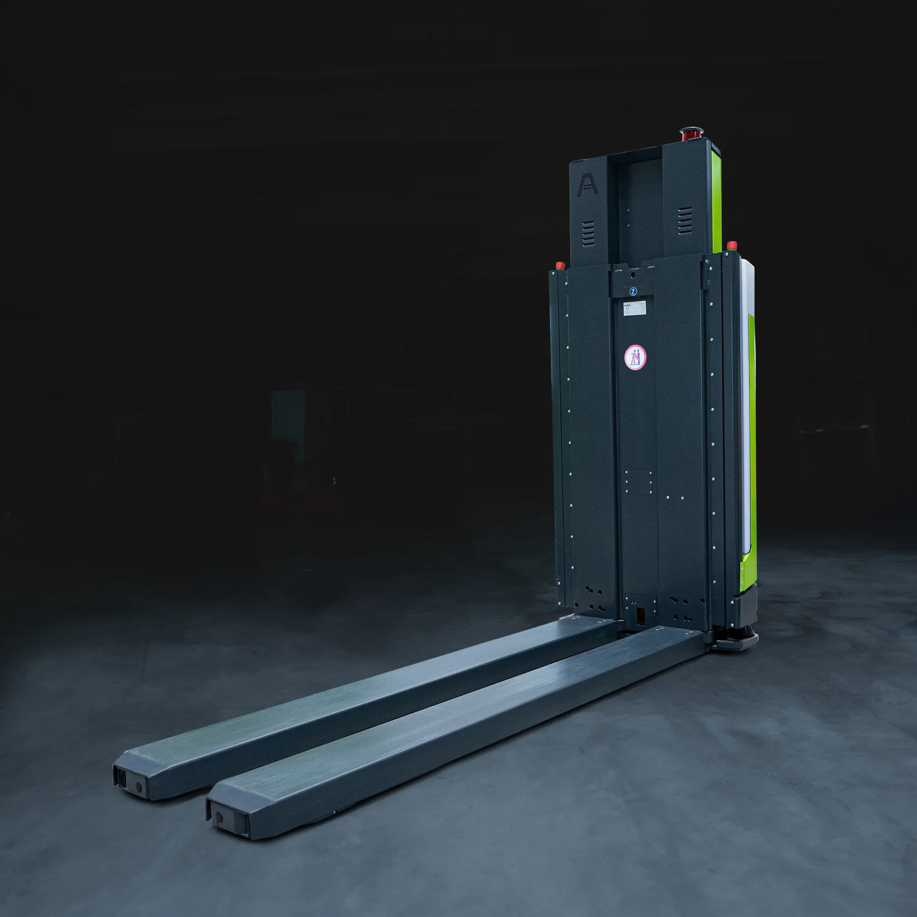 AGILOX ONE con forche lunghe