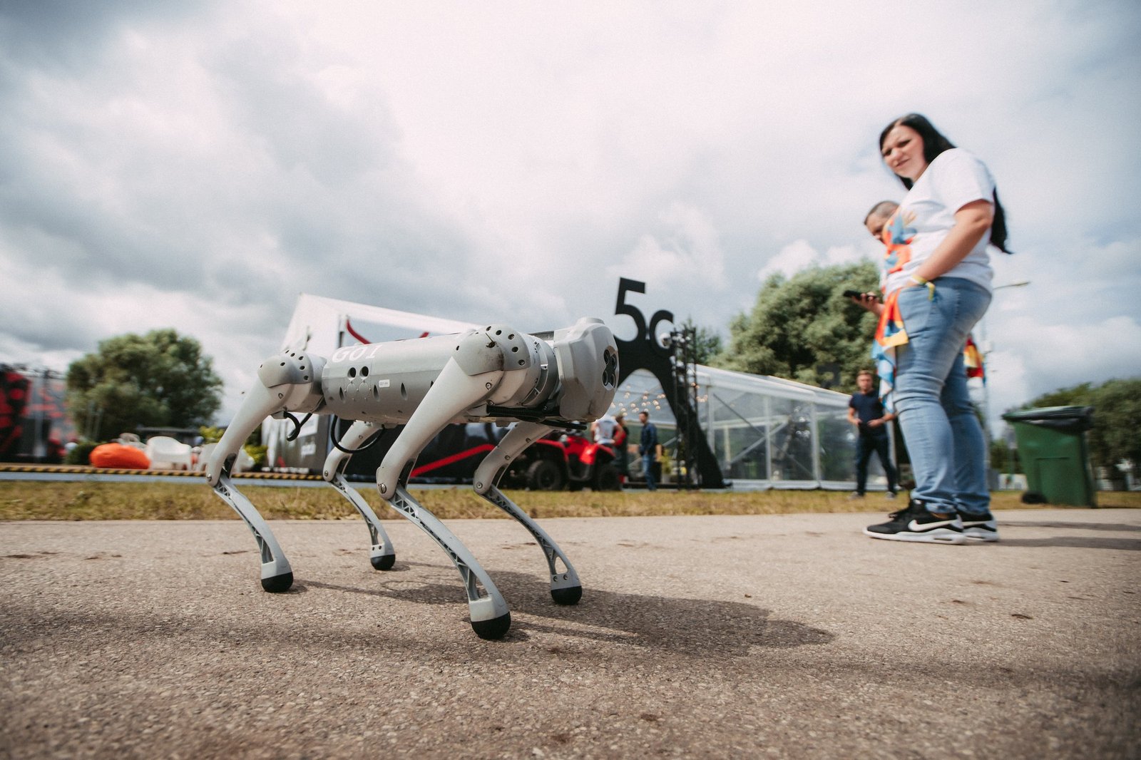 Quadrupede Unitree in dimostrazione pubblica