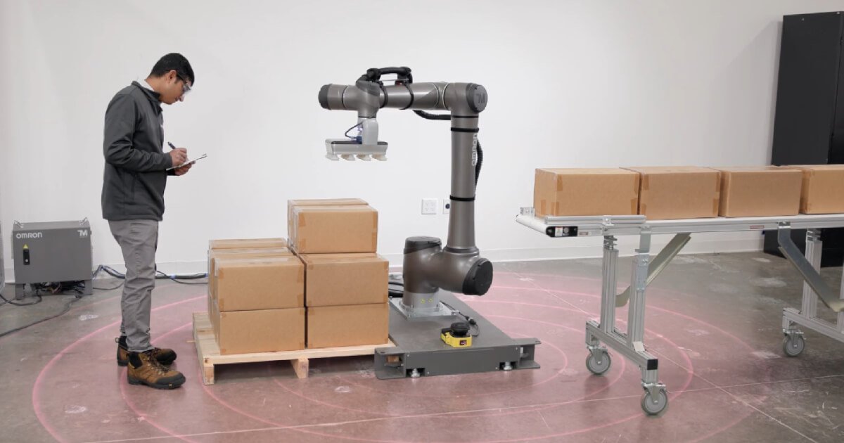 Cobot OMRON TM30S ad alto payload presentato per task collaborativi pesanti come palletizing e machine tending