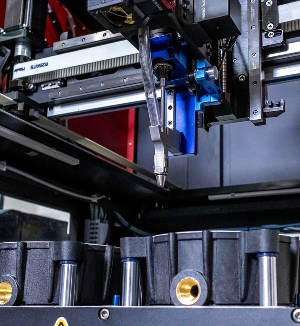 Sistema Launchpad Build AI per progettazione di automazione industriale con input di processo