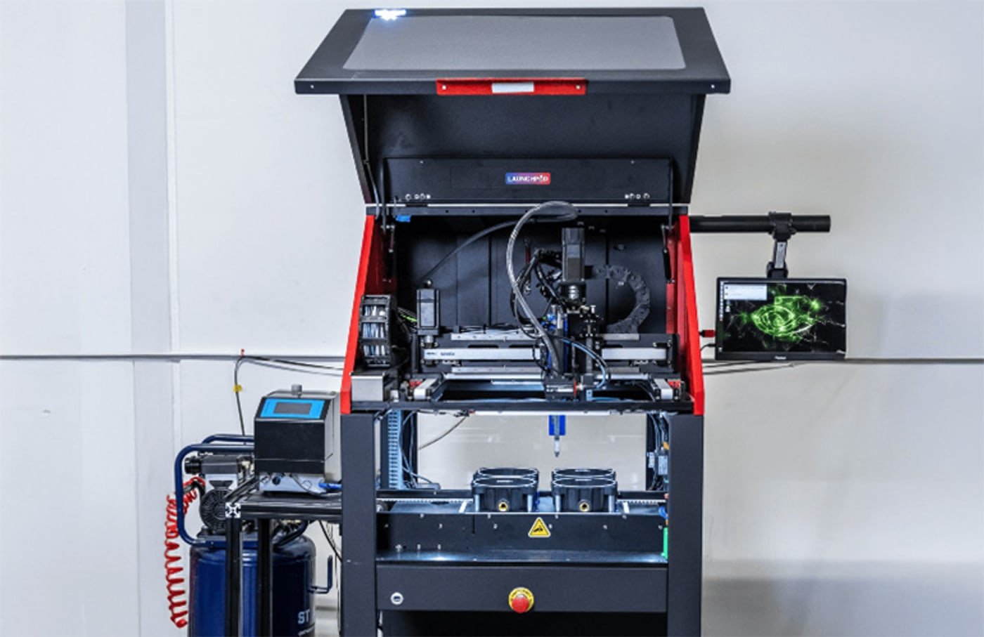 Sistema Digitool per automazione industriale con visione robotica e adattamento di processo