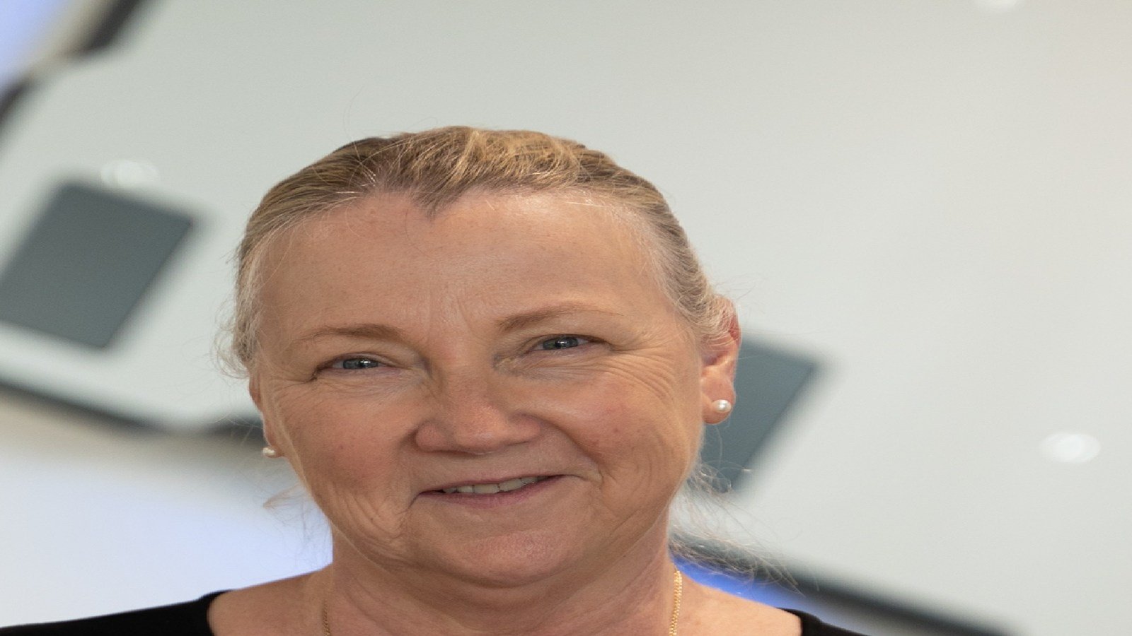 Ritratto ufficiale di Jane Heffner nuova presidente IFR