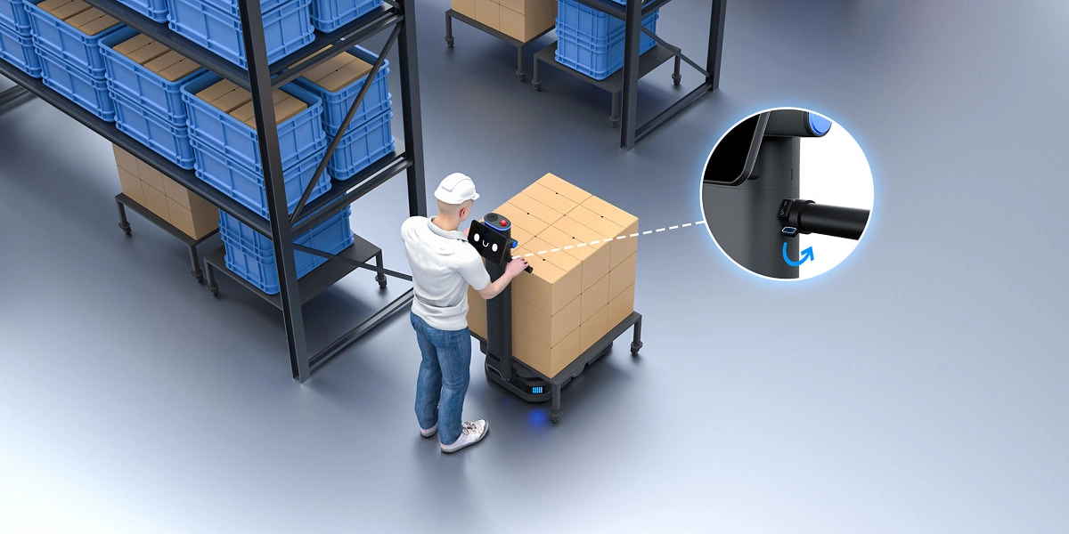 PUDU T600 handle assist